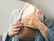 Bác sĩ bảo “còn trẻ, không cần tầm soát”, người phụ nữ suy sụp khi mắc ung thư ác tính