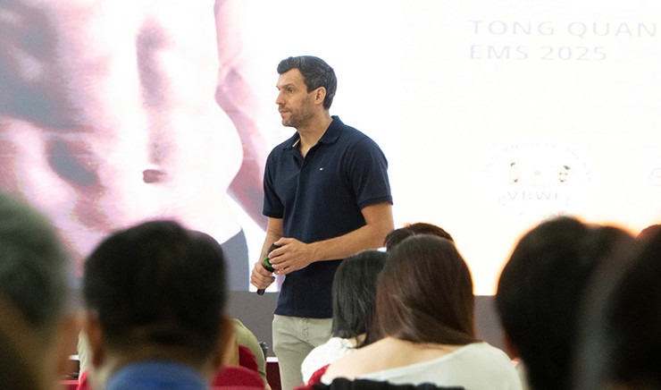 Chuyên gia người Đức nhận định pickleball không có quy định quá khắt khe về trang phục