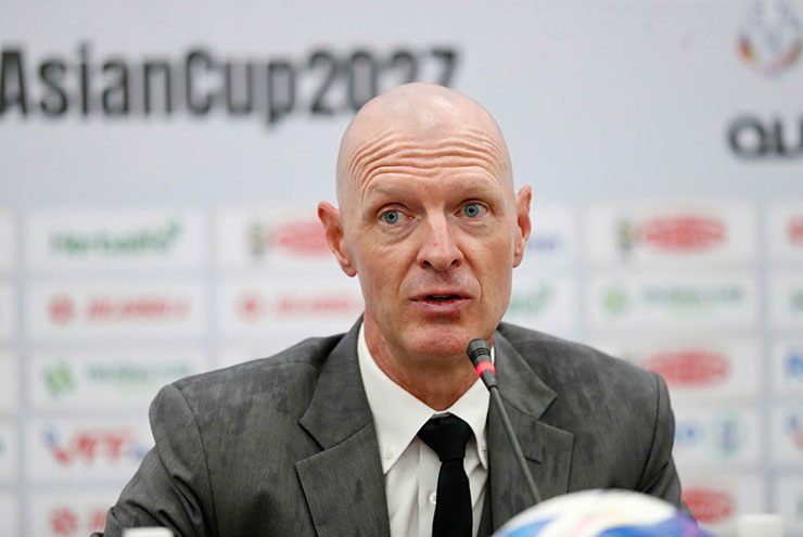 Họp báo sau trận Nepal - Việt Nam: HLV người Australia nói chơi sòng phẳng được nếu không bị thẻ đỏ - 1