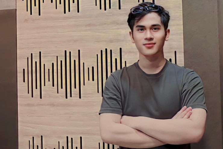 Á quân 'Học viện cải lương' đẹp trai, sinh năm 2000 chạy xe ôm mưu sinh - 3