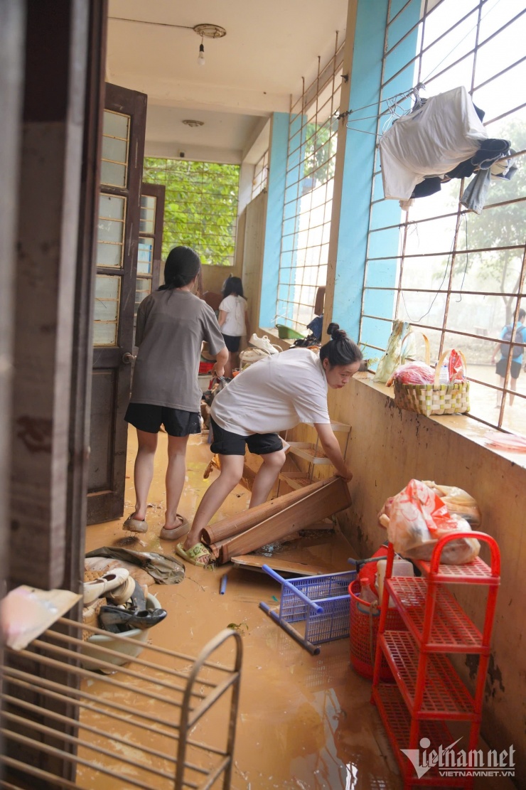 Trường ĐH ở Thái Nguyên nói về thông tin ‘ngăn đoàn cứu trợ tiếp tế đồ ăn cho sinh viên’ - 5