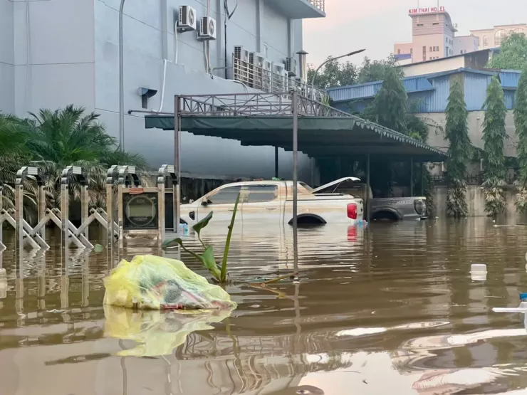 Nhiều người thừa nhận có phần chủ quan khiến những chiếc ô tô bị ngâm trong nước.