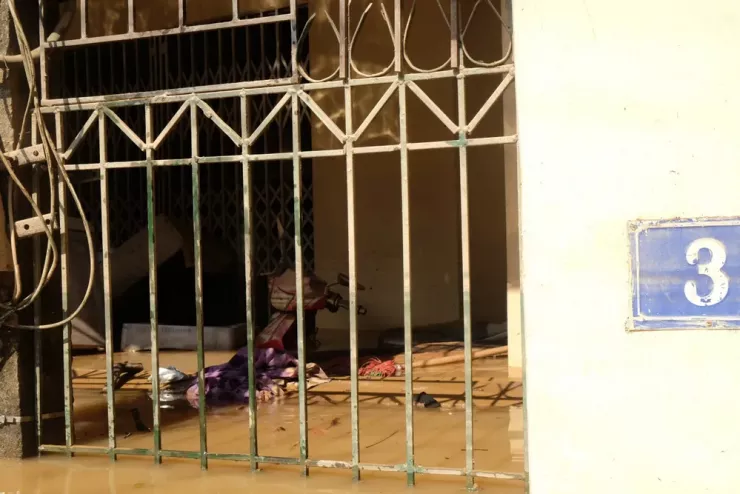 Lũ lịch sử ở Thái Nguyên: Bạc tỉ trôi theo... nước bạc - 11