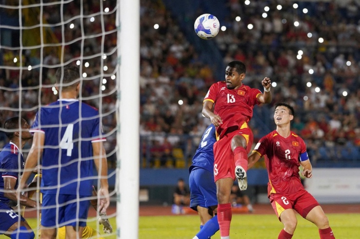 Đội tuyển Việt Nam giành 3 điểm nhưng chiến thắng trước Nepal chưa mượt mà