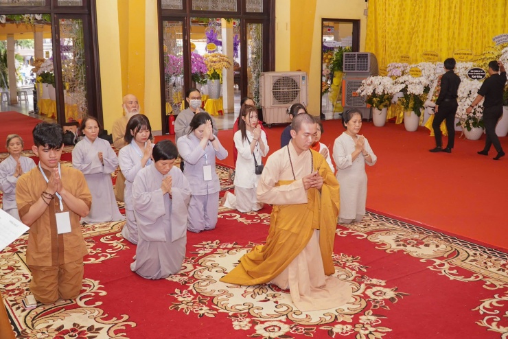 Đoàn lãnh đạo Đảng, Nhà nước, MTTQ Việt Nam viếng tang trưởng lão hòa thượng Thích Trí Tịnh - 9