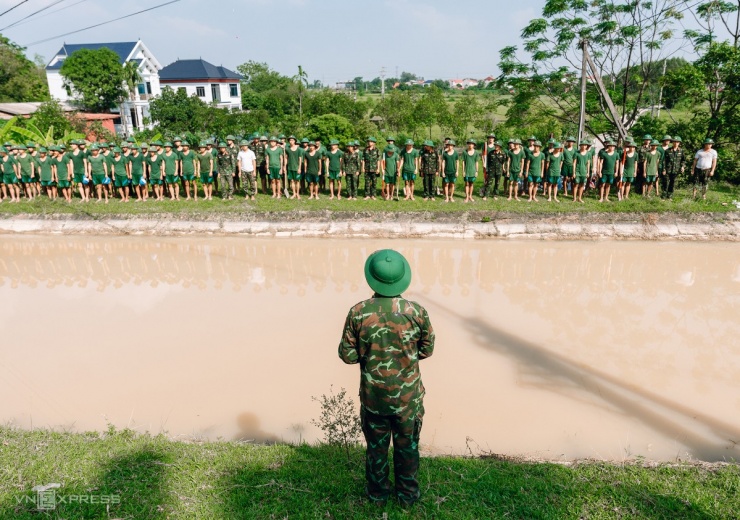 Bắc Ninh đắp hàng loạt đê ngăn lũ sông Cầu - 2