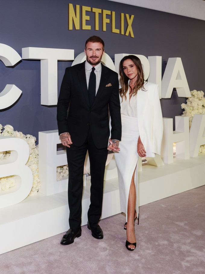 Vợ chồng bà Becks tại buổi quảng bá phim tài liệu 'Victoria Beckham' ở London, ngày 8/10.