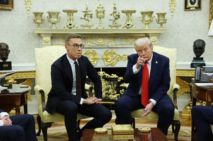 Tổng thống Trump (phải) trong cuộc tiếp Tổng thống Phần Lan tại Nhà Trắng ngày 9/10. Ảnh: AFP