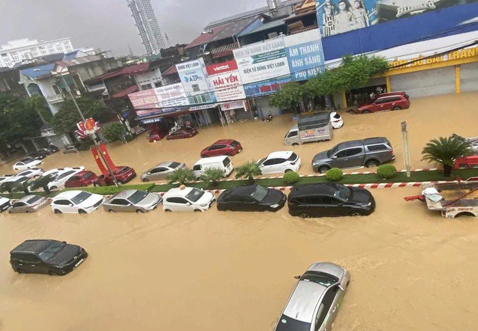 Các công ty bảo hiểm chi trả hàng trăm tỉ đồng cho khách hàng thiệt hại tại vùng bão, lũ miền Bắc