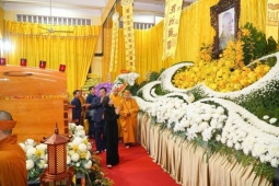Tin tức trong ngày - Đoàn lãnh đạo Đảng, Nhà nước, MTTQ Việt Nam viếng tang trưởng lão hòa thượng Thích Trí Tịnh