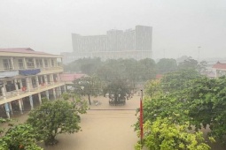 Giáo dục - du học - Học sinh tiểu học 10 ngày chưa thể đến lớp vì ngập lụt