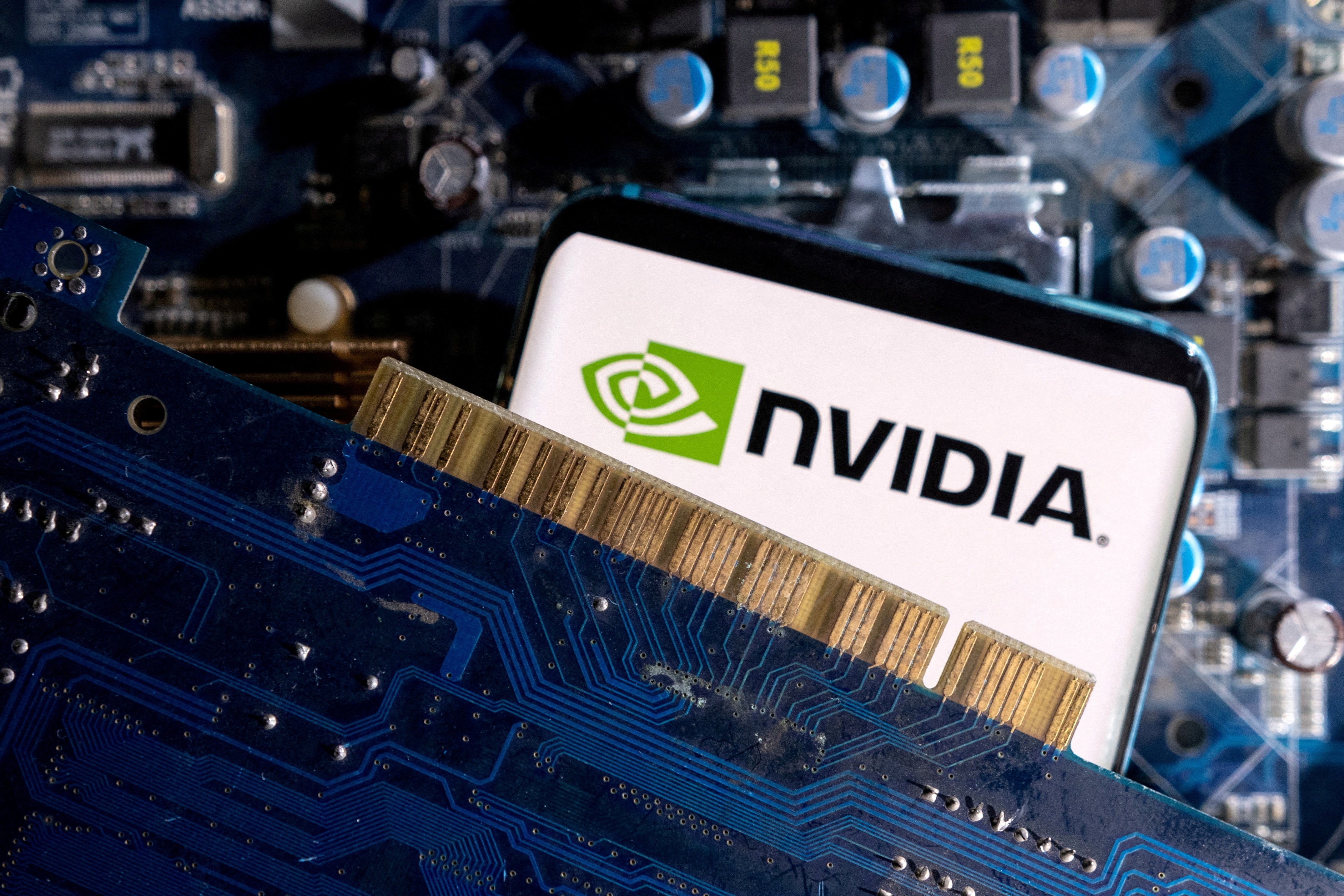 Trung Quốc siết chặt kiểm tra chip AI của Nvidia tại các cảng lớn - 1