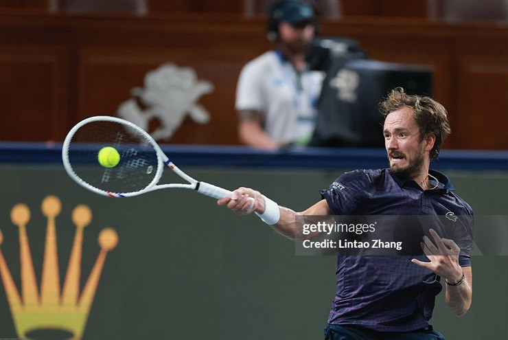 Medvedev thể hiện đẳng cấp cao