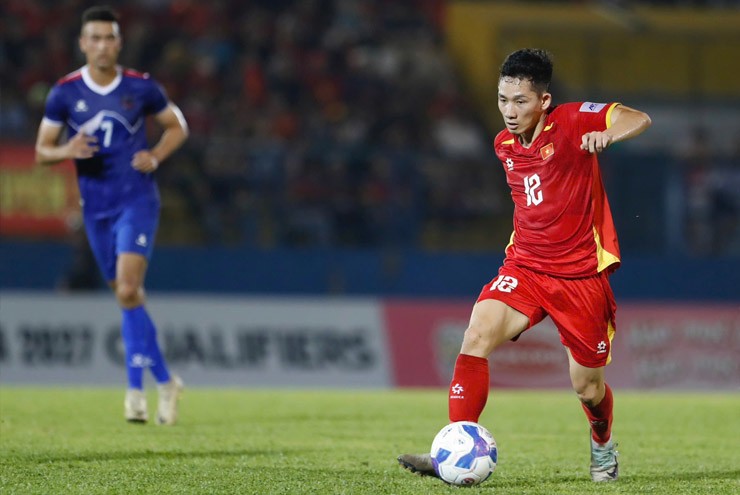 Hai Long không có duyên ghi bàn trước Nepal