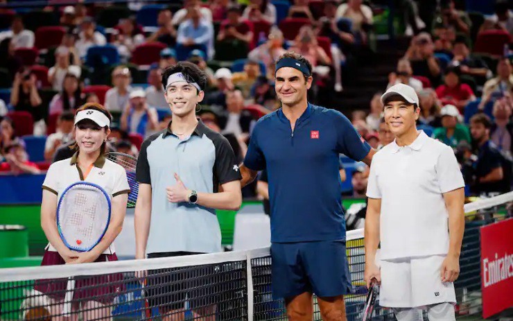 Federer gây sốt ở Thượng Hải: Đánh cặp "Diệp Vấn", phô diễn tennis đỉnh cao - 5