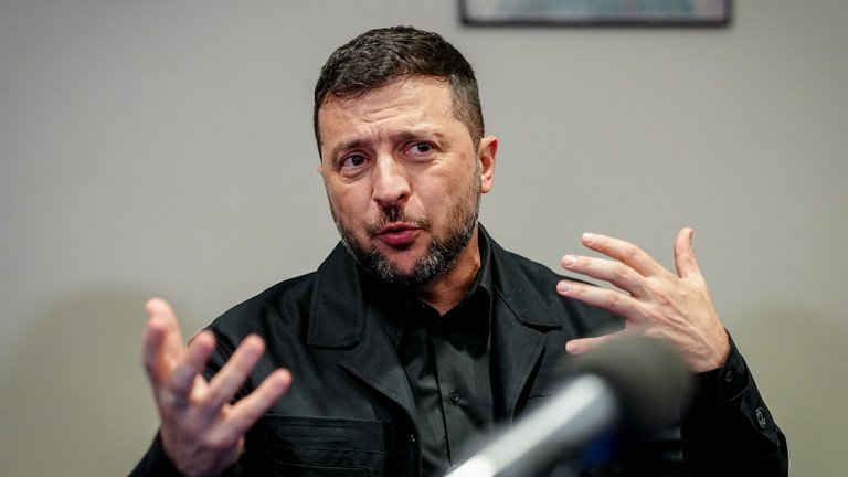 Ông Zelensky muốn ông Trump gửi tên lửa Tomahawk để đổi lấy đề cử Nobel Hòa bình - 1