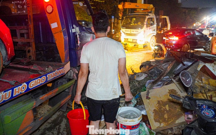 Nước rút, rác thải chất đống khắp đường phố Thái Nguyên - 10