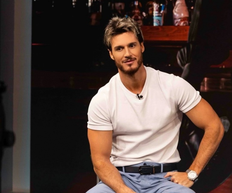 Nam ca sĩ Fede Dorcaz.