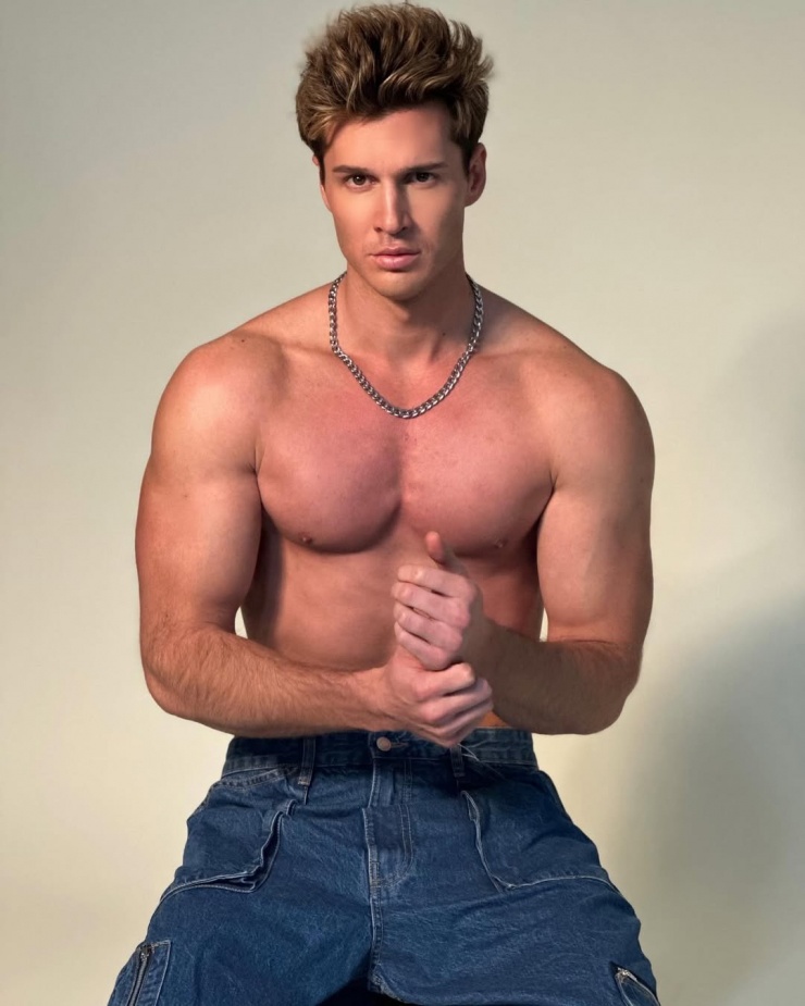 Fede được yêu mến nhờ sự gần gũi, kỷ luật và tinh thần sống tích cực.