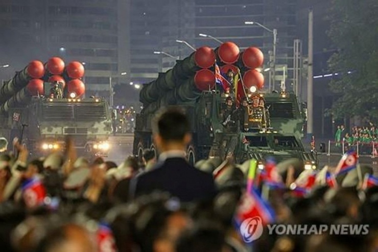 Lễ duyệt binh kỷ niệm 80 năm thành lập đảng Lao động Triều Tiên. Ảnh: KCNA
