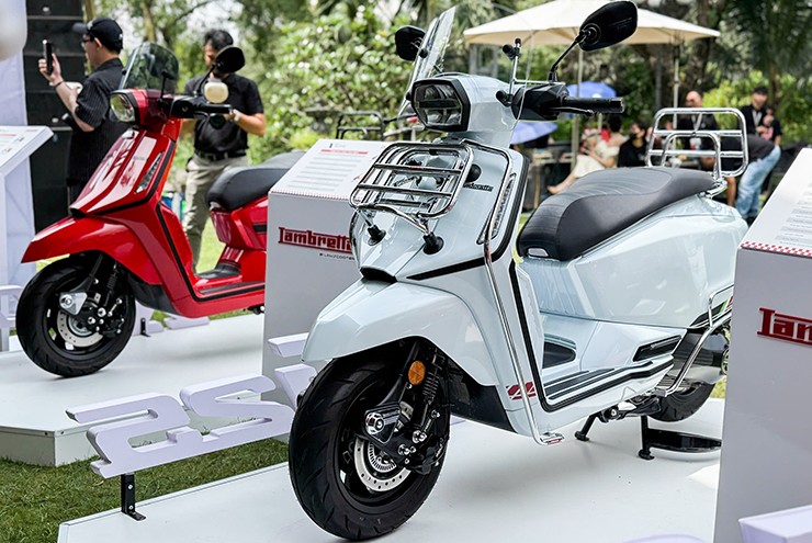 Loạt xe tay ga Lambretta công bố giá bán tại Việt Nam