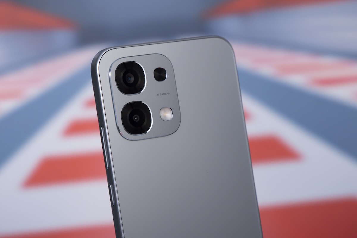 Oppo A6 Pro.