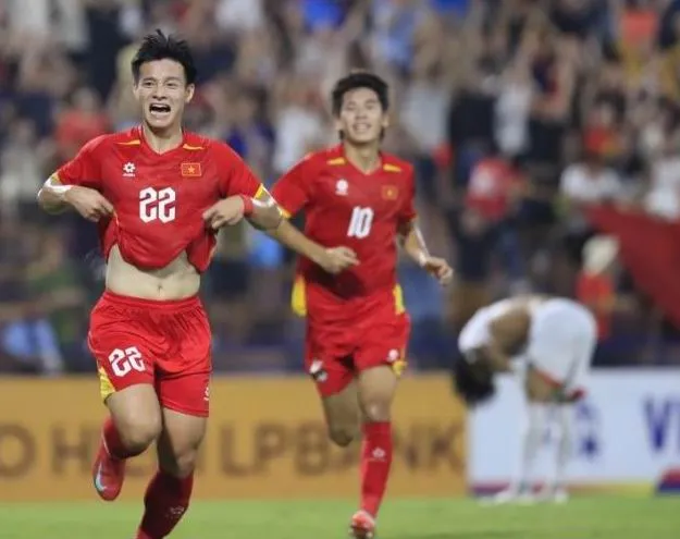 Thầy trò HLV Kim Sang-sik của U-23 Việt Nam quyết chinh phục HCV SEA Games 33. Ảnh:AFC