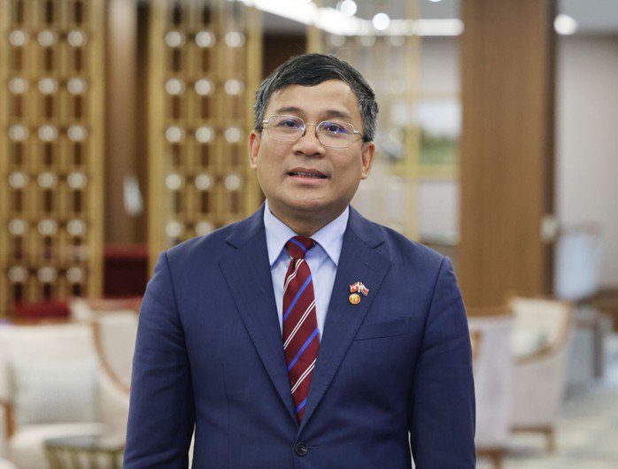 Thứ trưởng Thường trực Bộ Ngoại giao Nguyễn Minh Vũ trả lời phỏng vấn về kết quả chuyến thăm của Tổng Bí thư Tô Lâm và Đoàn đại biểu cấp cao Việt Nam tới Triều Tiên. Ảnh: Bộ Ngoại giao