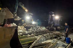 Xuyên đêm khôi phục tuyến đường sắt Hà Nội – Thái Nguyên