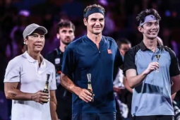 Federer gây sốt ở Thượng Hải: Đánh cặp "Diệp Vấn", phô diễn tennis đỉnh cao