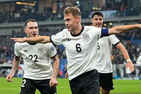 Video bóng đá Đức - Luxembourg: Sụp đổ sau thẻ đỏ, 4 bàn định đoạt (Vòng loại World Cup)