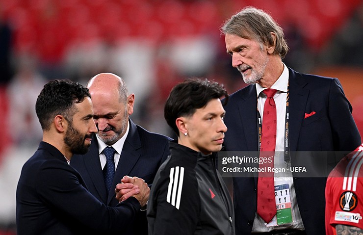 HLV Ruben Amorim đang chịu sức ép lớn sau chuỗi khởi đầu thất vọng cùng Man Utd