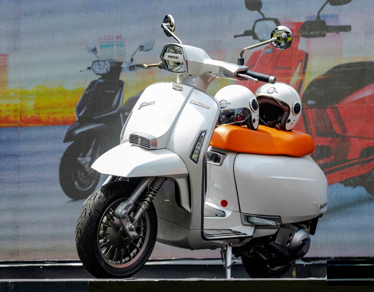 Loạt xe tay ga Lambretta công bố giá bán tại Việt Nam - 7