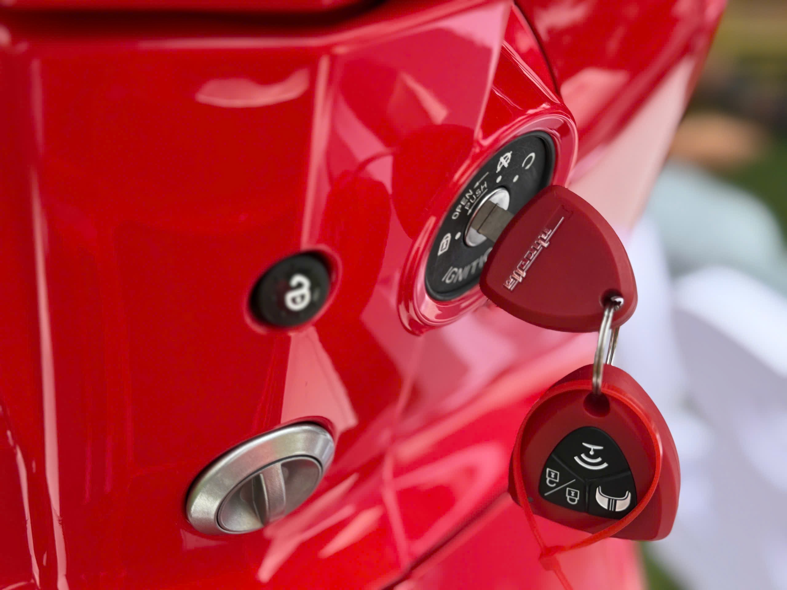 Loạt xe tay ga Lambretta công bố giá bán tại Việt Nam - 9