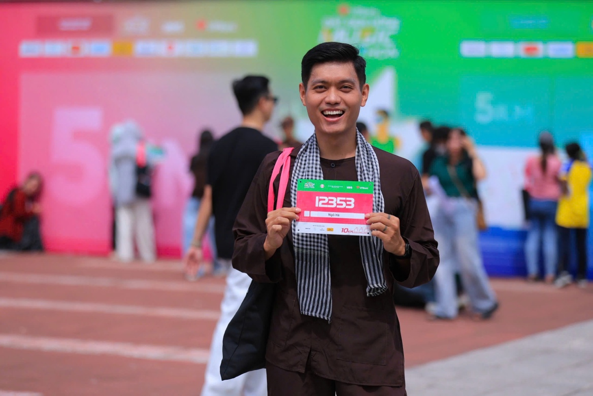 Dàn trai xinh gái đẹp nô nức “check in” tại VPBank Đất Sen Hồng Music Marathon 2025 - 6