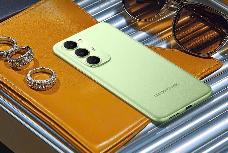 Tecno Spark 40 Pro+.