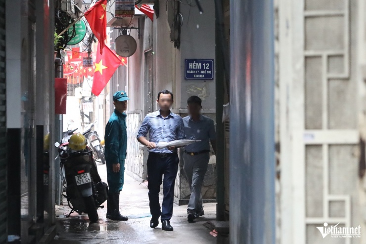 Cảnh tượng gây ám ảnh trong con ngõ xảy ra vụ cháy khiến 5 người chết ở Hà Nội - 1