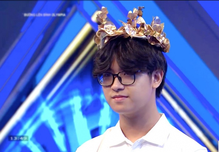 Trần Bùi Bảo Khánh giành vòng nguyệt quế trận tháng 3 quý IV.