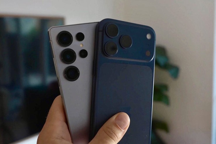 Galaxy S24 Ultra thể hiện rõ sức mạnh&nbsp;cảnh báo khẩn cấp so với iPhone.