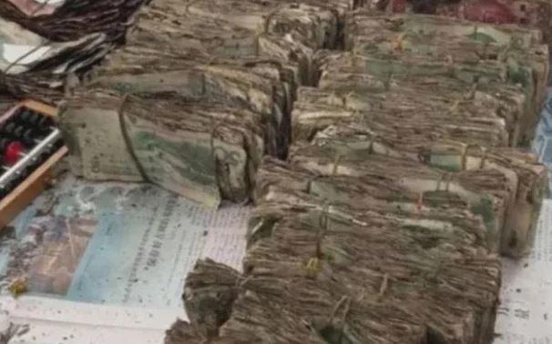 Người phụ nữ 79 tuổi qua đời để lại tủ tiền mặt, con cháu đếm xong thì sốc nặng - 2