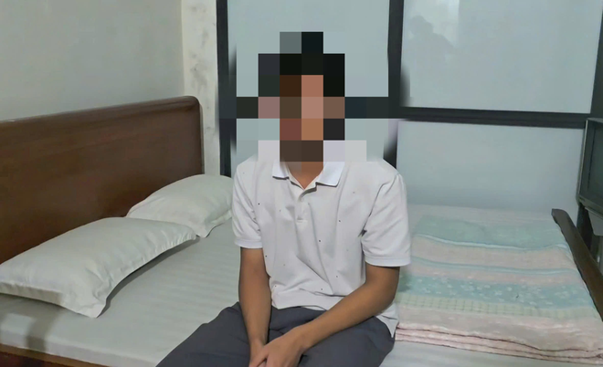 Nam sinh được Công an phường Tương Mai tìm thấy tại nhà nghỉ gần Sân bay Quốc tế Nội Bài