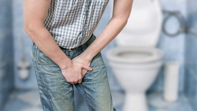 Đi tiểu nhiều hơn hai lần vào ban đêm là chỉ dấu cho thấy sức khỏe thận đang có vấn đề.