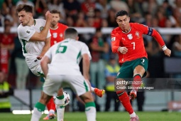 Bồ Đào Nha thắng nghẹt thở: Ronaldo kém duyên, "cơn lốc đường biên" bị kìm hãm