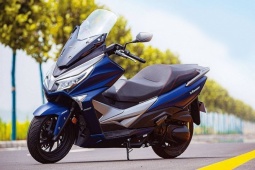 Xe ga 250cc thiết kế thể thao, nhiều trang bị xịn, phanh ABS mà giá chỉ rẻ ngang Air Blade