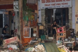 Tin tức trong ngày - VIDEO: Nhiều tài sản, cửa hàng của người dân Thái Nguyên "chả còn gì" sau trận ngập lụt lịch sử