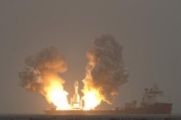 VIDEO: Trung Quốc phóng tên lửa đẩy nhiên liệu rắn Gravity-1 lớn nhất thế giới từ giữa biển