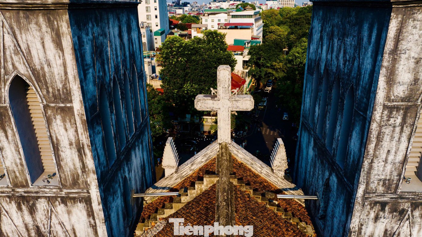 Sắc thu dịu dàng phủ khắp Hà Nội khiến lòng người đắm say - 12