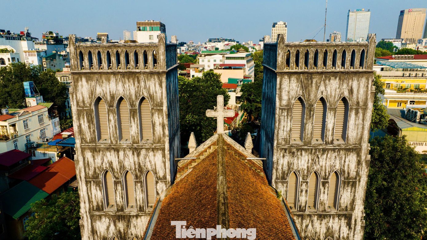 Sắc thu dịu dàng phủ khắp Hà Nội khiến lòng người đắm say - 13