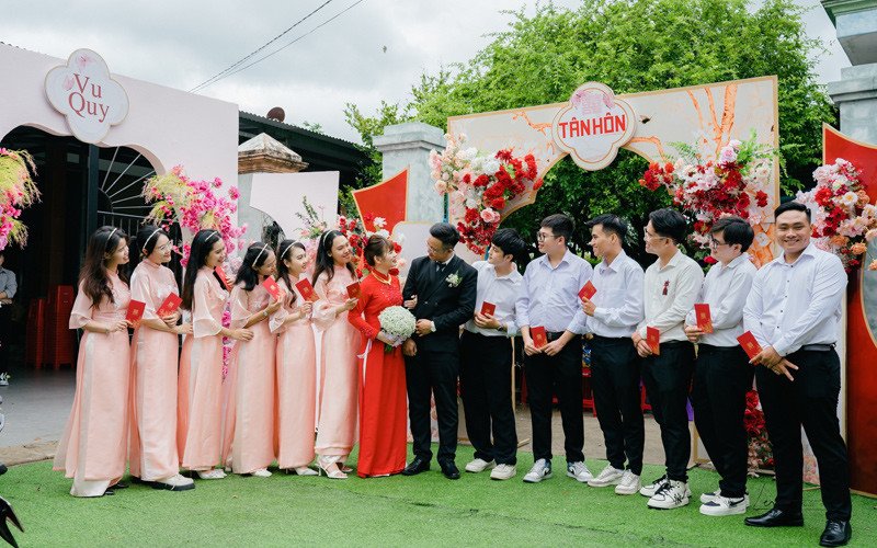 Nhà trai đi vài bước là sang đến nhà gái&nbsp;