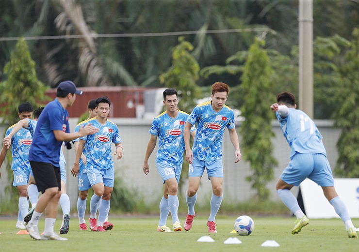 ĐT Việt Nam tích cực tập luyện chuẩn bị tái đấu Nepal.